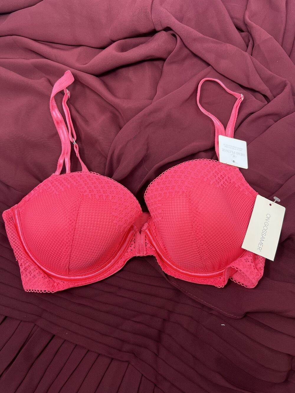On Gossamer NWT US 34D Red Demi Plunge G3112 Underwire Lace Bra